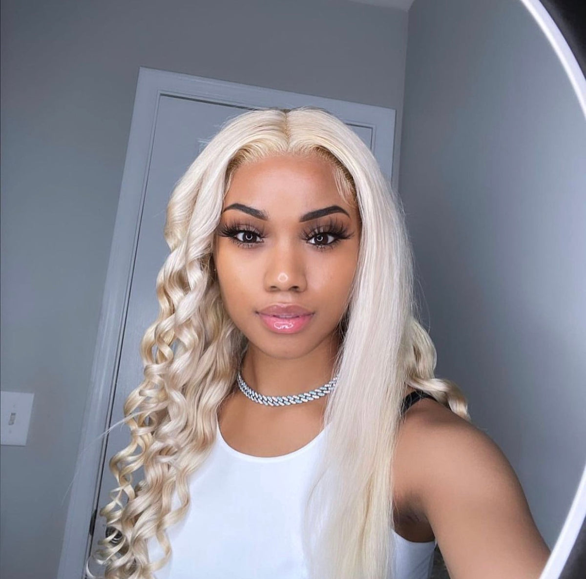 HD 5X5  Lace Closures photo 5